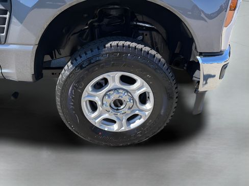 Used 2026 Ford F350 XLT w/ FX4 Off-Road Package AWD/4WD image 25