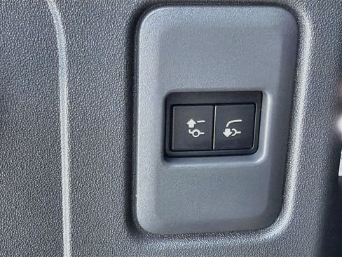 Certified 2025 Land Rover Defender 110 S AWD/4WD image 13