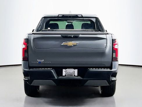 New 2026 Chevrolet Silverado EV LT image 6