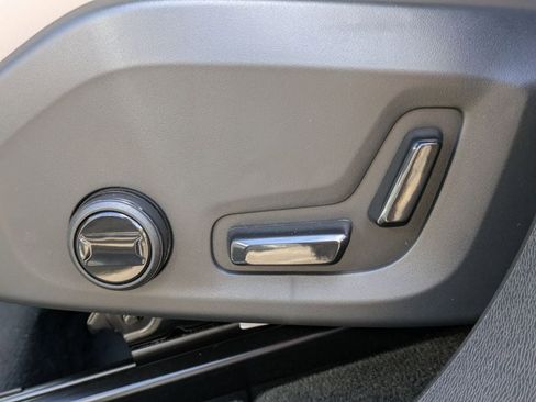 New 2026 Volvo XC60 B5 Plus w/ Protection Package Premier image 23