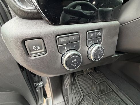 Certified 2025 GMC Sierra 1500 SLT w/ SLT Premium Plus Package image 13