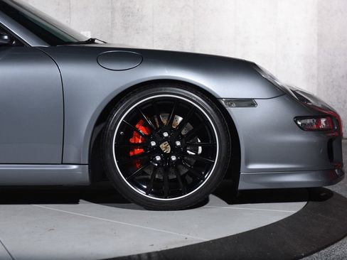 Used 2006 Porsche 911 Carrera S image 3