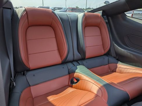 Used 2025 Ford Mustang GT Premium RWD image 13