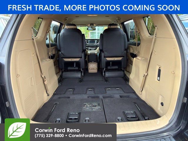 Used 2016 Kia Sedona SX FWD image 7