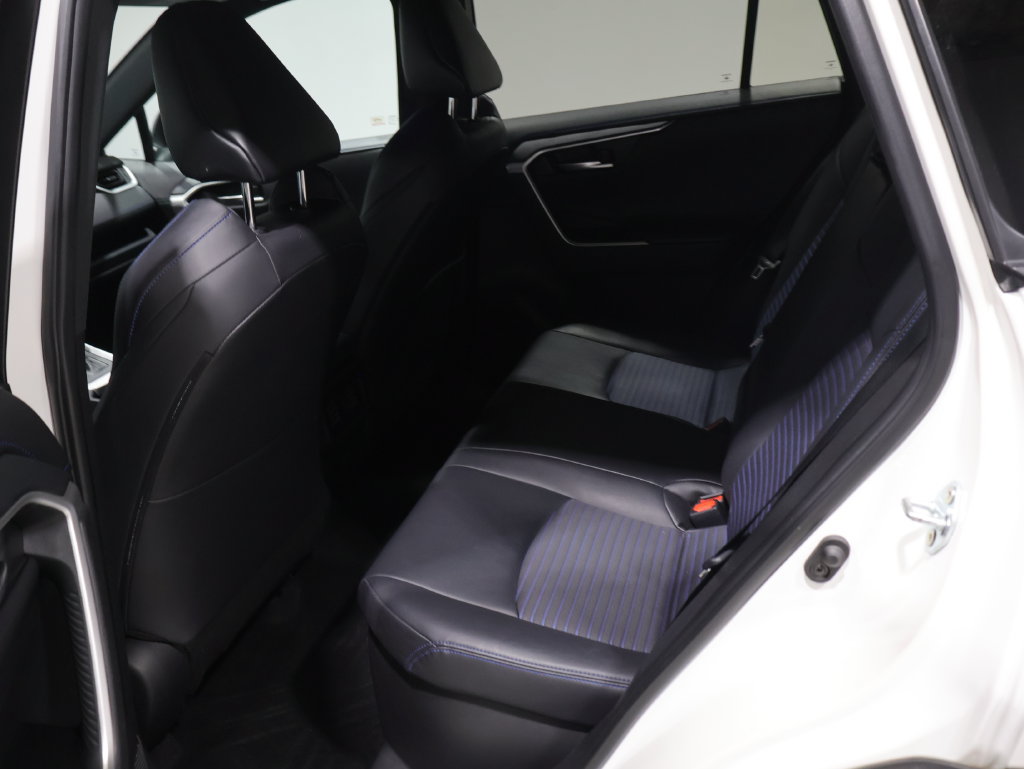 Used 2024 Toyota RAV4 XSE AWD/4WD image 16