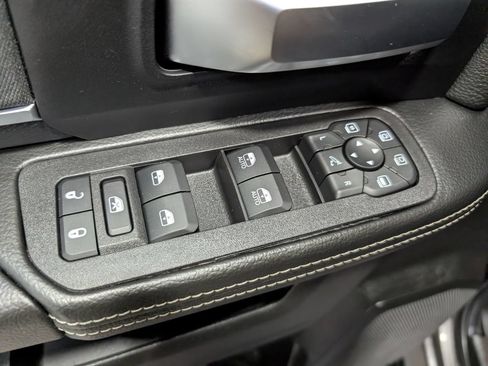 Used 2026 RAM 2500 Big Horn AWD/4WD image 13