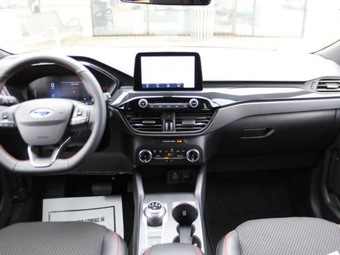 Used 2025 Ford Escape ST-Line AWD/4WD image 11