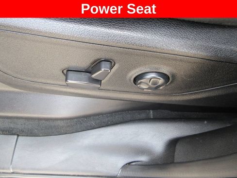 Used 2021 RAM 1500 Big Horn AWD/4WD image 26
