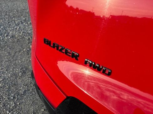 Used 2022 Chevrolet Blazer RS w/ Enhanced Convenience Package AWD/4WD image 4