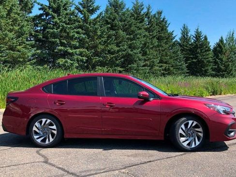 Used 2023 Subaru Legacy Limited image 3