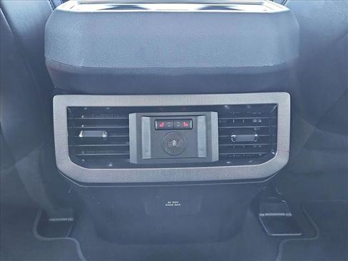 Used 2025 Ford F250 Platinum w/ FX4 Off-Road Package image 17