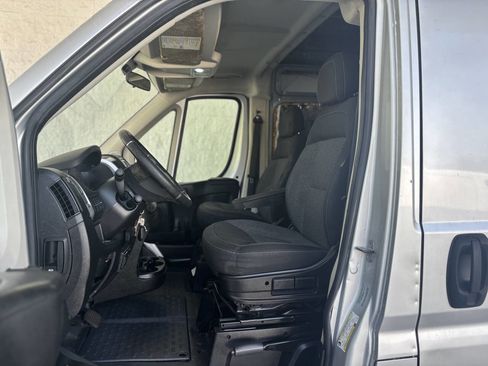 Used 2017 RAM ProMaster 2500 w/ Mopar Trailer Tow Group image 13