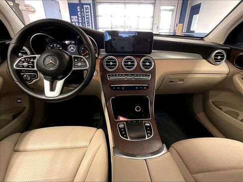 Used 2021 Mercedes-Benz GLC 300 4MATIC image 21