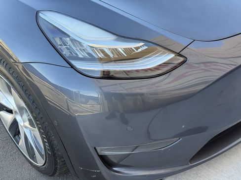 Used 2021 Tesla Model Y Long Range AWD/4WD image 35