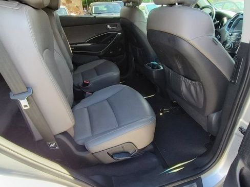 Used 2019 Hyundai Santa Fe XL w/ Cargo Package AWD/4WD image 12