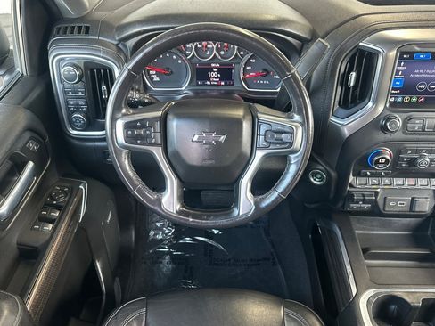 Used 2020 Chevrolet Silverado 1500 LT Trail Boss AWD/4WD image 13
