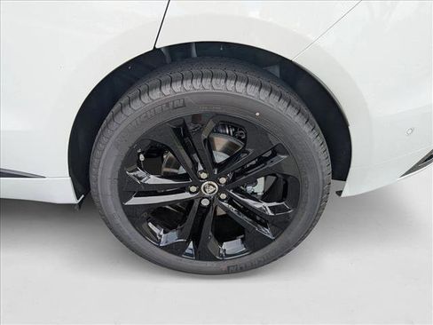 New 2026 Jaguar F-PACE R-Dynamic S image 10