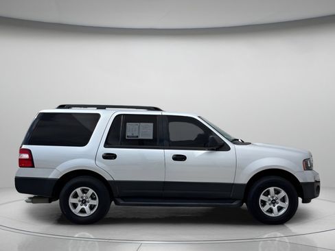 Used 2017 Ford Expedition XL w/ Equipment Group 101A image 2