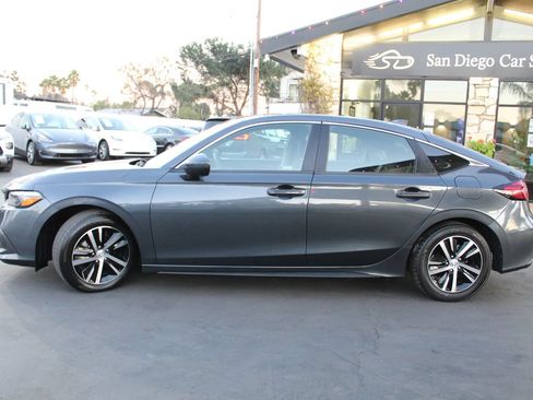 Used 2023 Honda Civic LX image 2