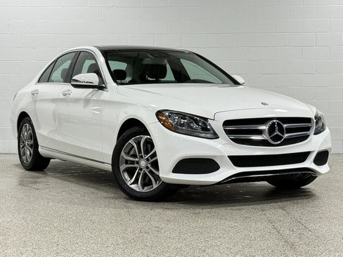 Used 2016 Mercedes-Benz C 300 4MATIC Sedan image 4