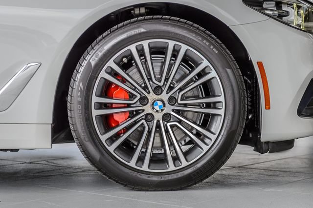 Used 2019 BMW 530i w/ Convenience Package RWD image 16