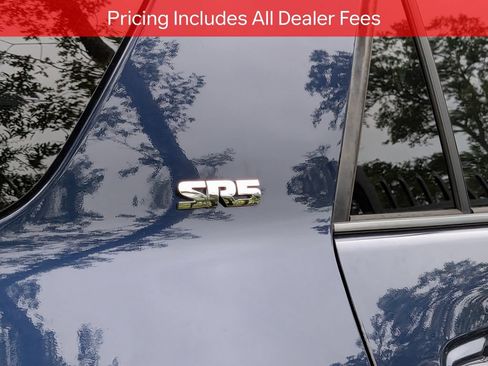 Used 2020 Toyota 4Runner SR5 Premium w/ Moonroof Package AWD/4WD image 8
