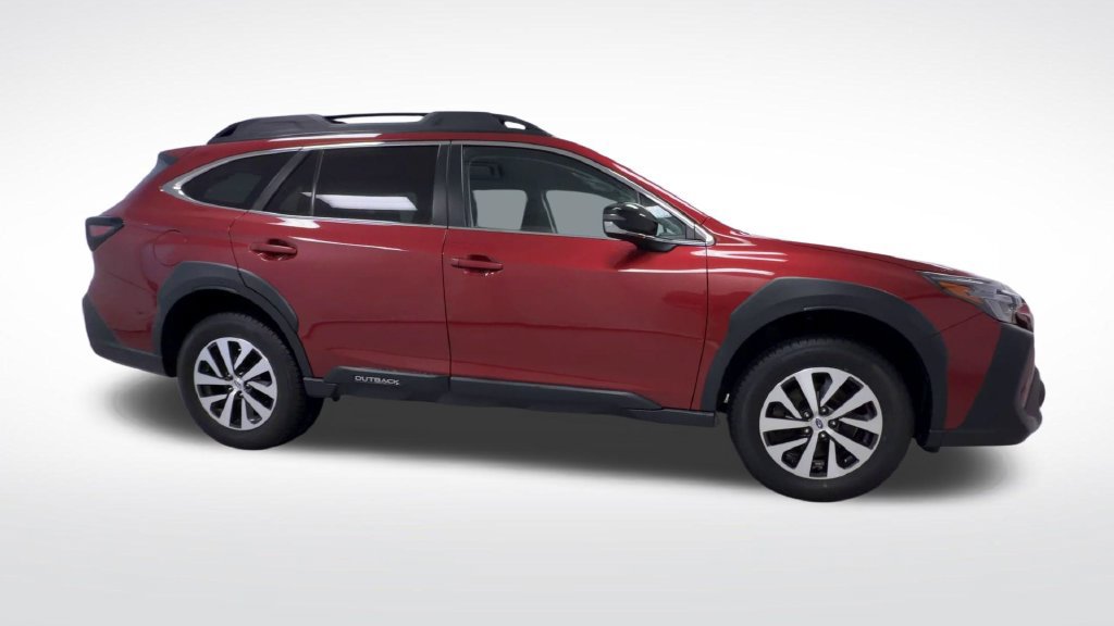 Used 2024 Subaru Outback Premium AWD/4WD image 9