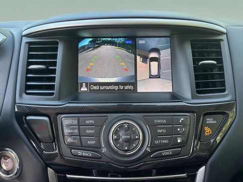 Used 2020 Nissan Pathfinder SL FWD image 26