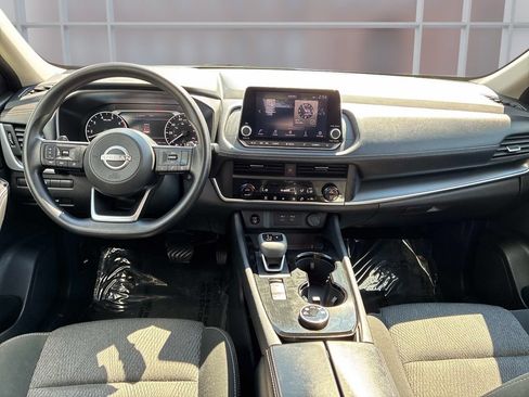 Used 2024 Nissan Rogue SV AWD/4WD image 25