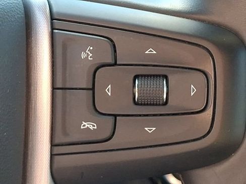 Used 2025 GMC Sierra 1500 SLT AWD/4WD image 22