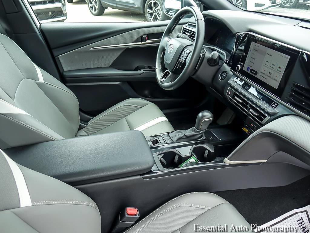 Used 2025 Toyota Camry SE FWD image 25