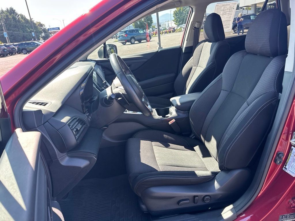 Used 2024 Subaru Outback Premium AWD/4WD image 10