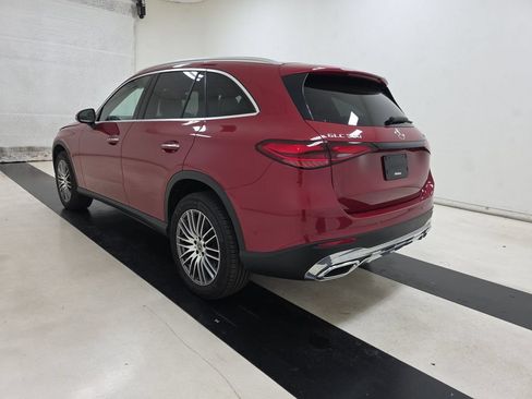 Used 2025 Mercedes-Benz GLC 300 4MATIC image 6