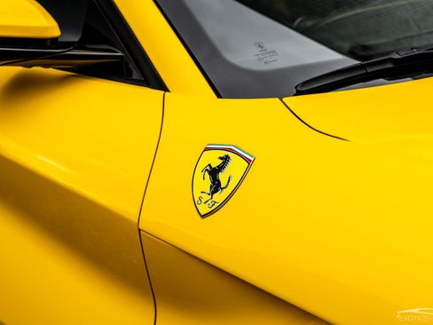 Used 2014 Ferrari F12 Berlinetta RWD image 30