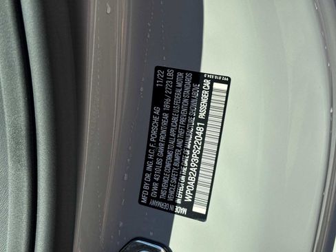 Certified 2023 Porsche 911 Carrera GTS image 30