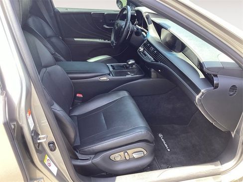 Used 2019 Lexus LS 500 AWD image 15