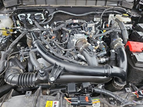 Used 2023 Ford Bronco Badlands w/ Sasquatch Package image 36