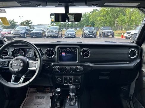Used 2023 Jeep Wrangler Unlimited Sahara w/ Cold Weather Group AWD/4WD image 27
