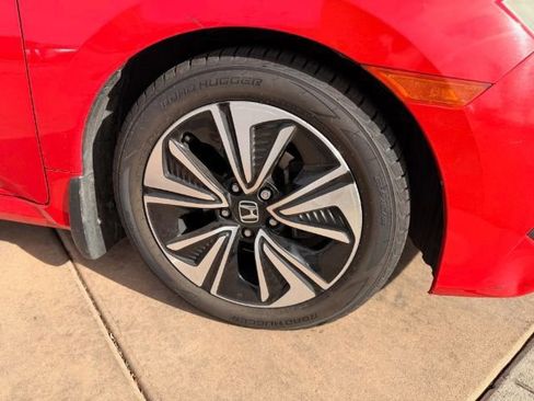Used 2017 Honda Civic EX-T image 11