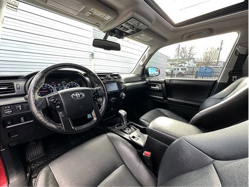 Used 2016 Toyota 4Runner Trail Premium image 2