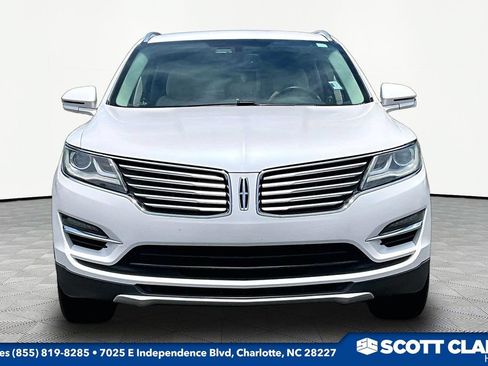 Used 2018 Lincoln MKC Select w/ Select Plus Package FWD image 2