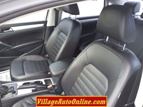 Used 2013 Volkswagen Passat 3.6 SE image 20