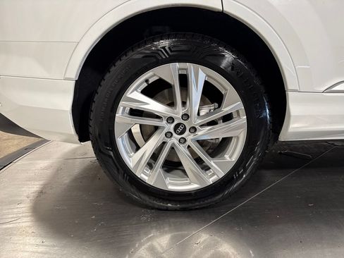 Used 2021 Audi Q7 3.0T Premium Plus AWD/4WD image 13