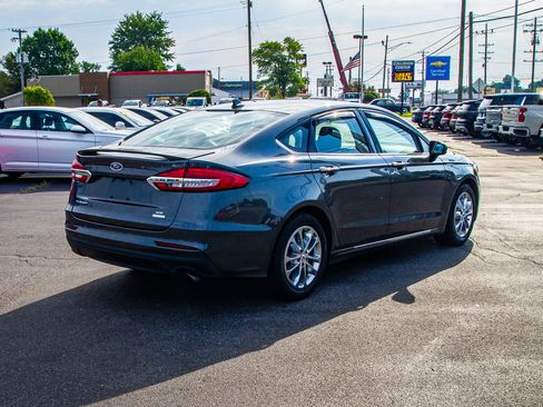 Used 2020 Ford Fusion SE FWD image 7