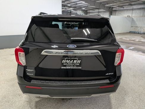 Used 2022 Ford Explorer XLT AWD/4WD image 4