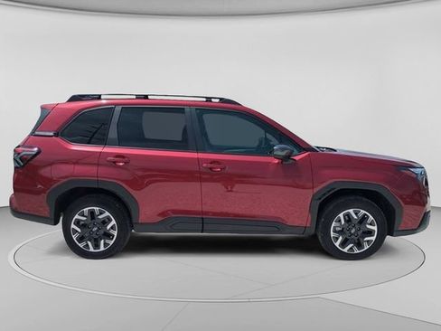 Used 2026 Subaru Forester Premium AWD/4WD image 2