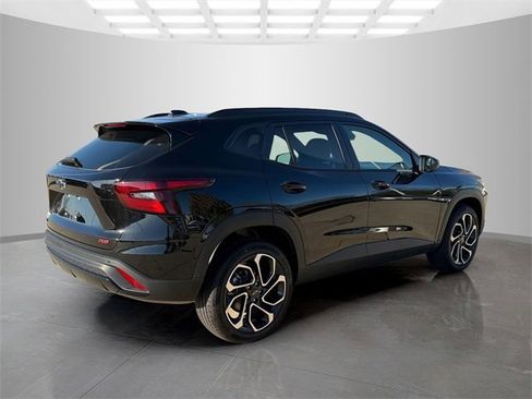New 2026 Chevrolet Trax RS image 4