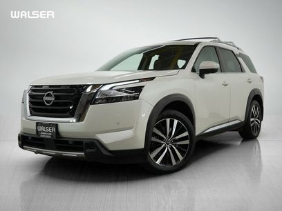 Used 2023 Nissan Pathfinder Platinum