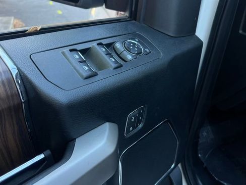 Used 2020 Ford F150 Lariat w/ Equipment Group 502A Luxury image 12