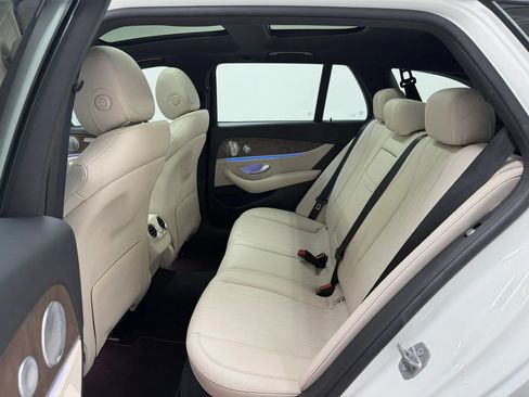 Used 2017 Mercedes-Benz E 400 4MATIC Wagon image 58